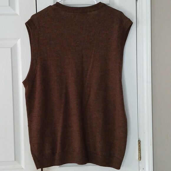 Turnbury Brown 100% Extra Fine Merino Wool V-neck sweater vest Sz L NWOT - Picture 5 of 7